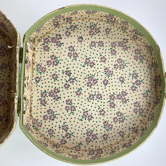 Romper Room Child's Suitcase Green and white - Picture 10 of 15